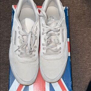 Women Reebok Vintage shoes